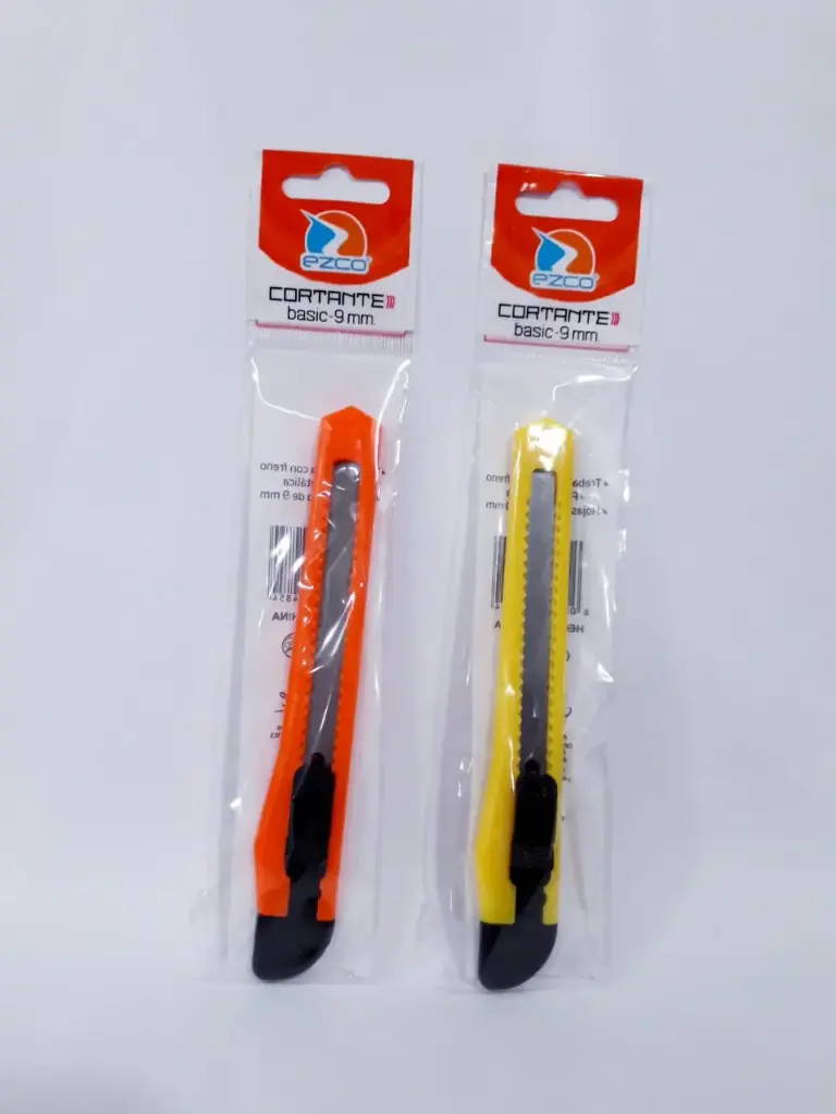 Cortante Plástico chico de 9mm. 